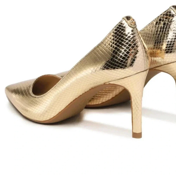 Michael Kors Alina Flex Pump Heels Pale Gold NIB Size 8 Reptile Print Leather - Picture 6 of 6